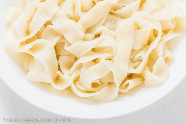 Hand Pulled Noodles - Thumbnail | omnivorescookbook.com