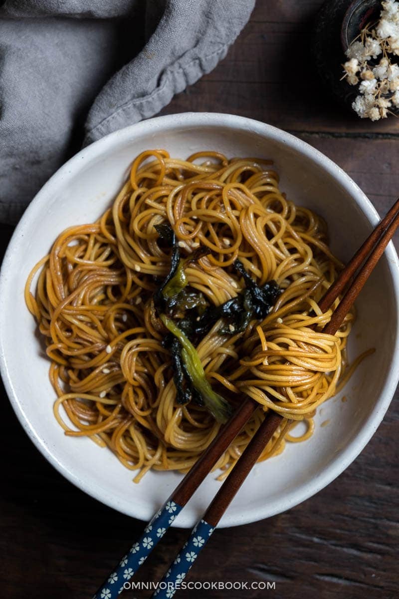 With a few drops of fragrant scallion oil, soy sauce, and fried green onions, you’ll have a bowl of super flavorful noodles ready in a few minutes.
