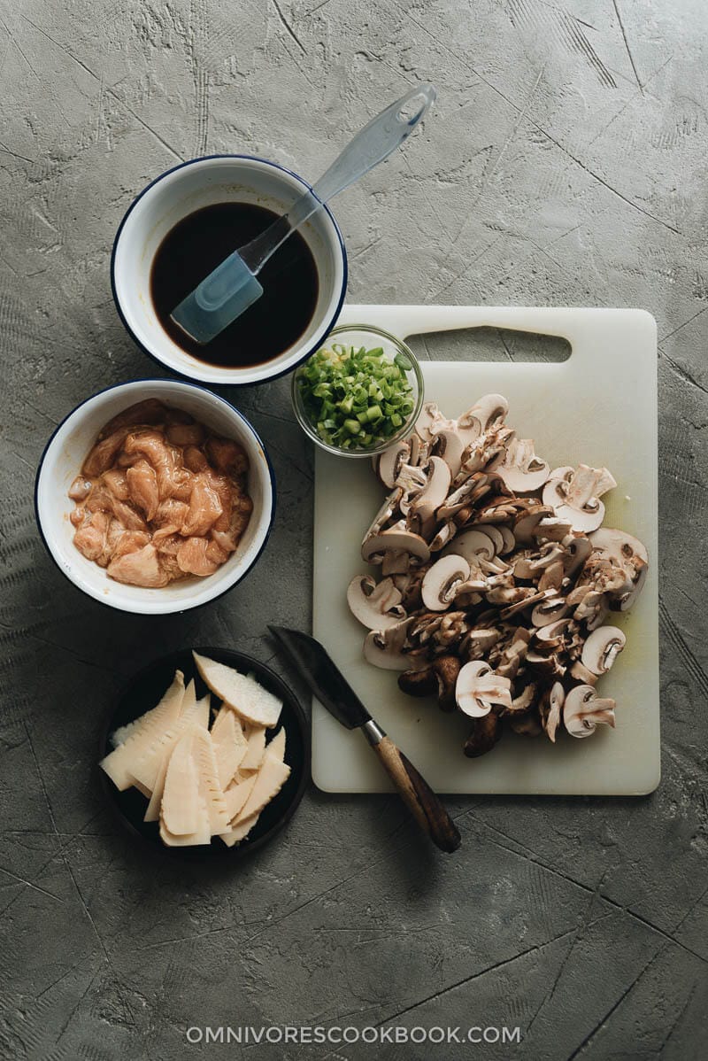 Chinese Mushroom Chicken cooking ingredients