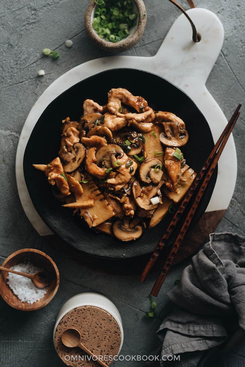 Chinese Mushroom Chicken served on a plate