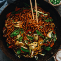 Make takeout-perfect vegetable lo mein in your own kitchen for a quick, easy, healthy, and authentic Chinese dish any night of the week! {Vegetarian}