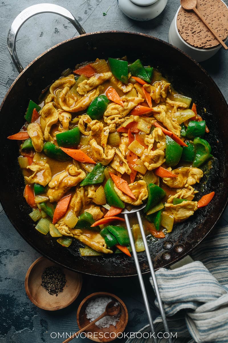 Chicken stir fry with curry sauce