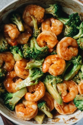 Easy Chinese takeout shrimp and broccoli