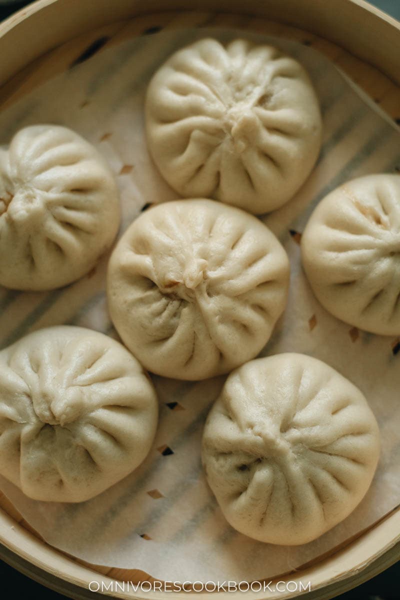 Juicy, fluffy Chinese steamed pork buns with chive