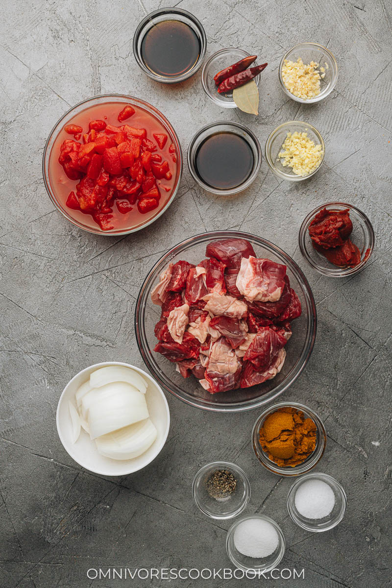 Ingredients for making Instant Pot curry beef stew