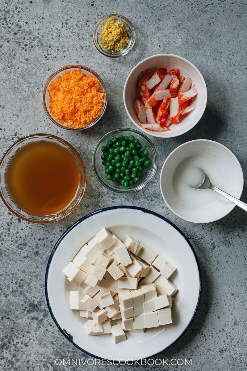 Ingredients for making crab roe tofu